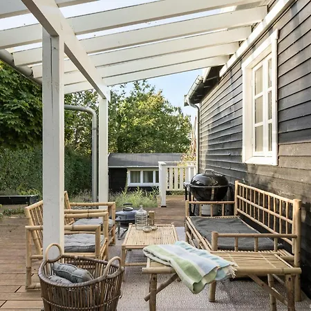3 Bedroom Awesome In *