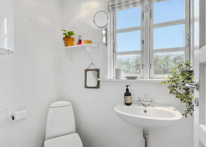 3 Bedroom Awesome In *