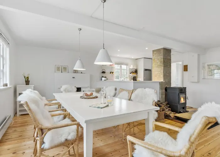 3 Bedroom Awesome In * Hornbæk